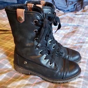 Roxy size 7.5 faux leather boots
